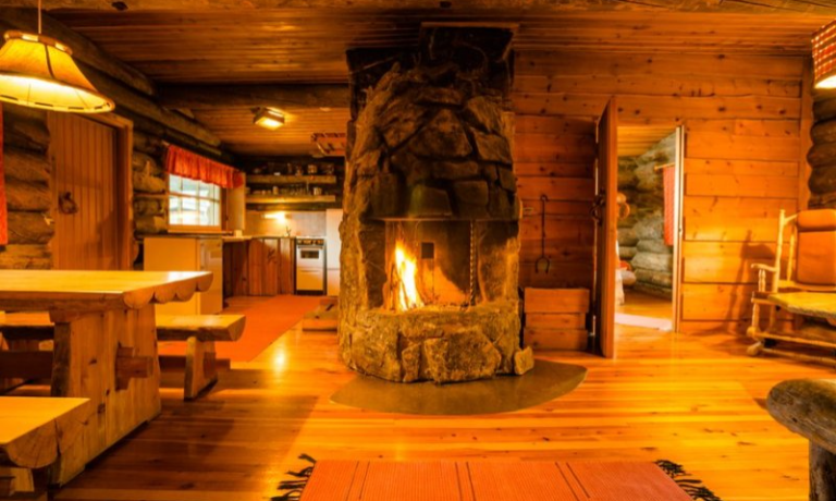 202101070958560.Kakslauttanen_East_Village_large_cabin_living_room_2