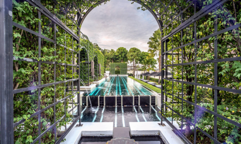 400f81bd_TheSiamMainSwimmingPool4