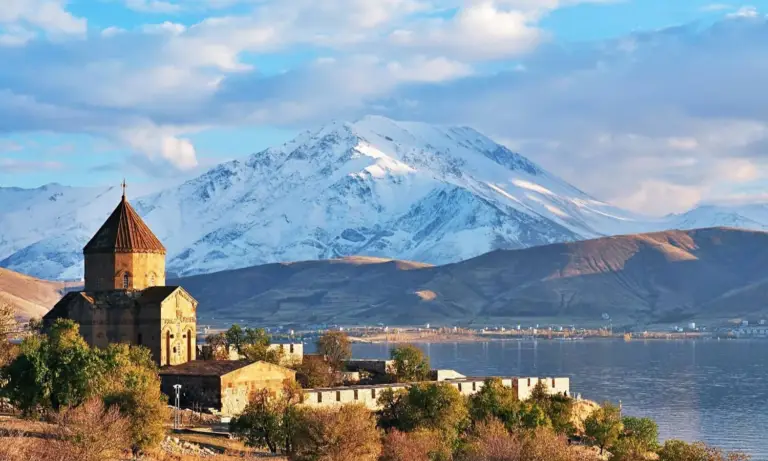 Akdamar+Island+Lake+Van+Title+Image+2