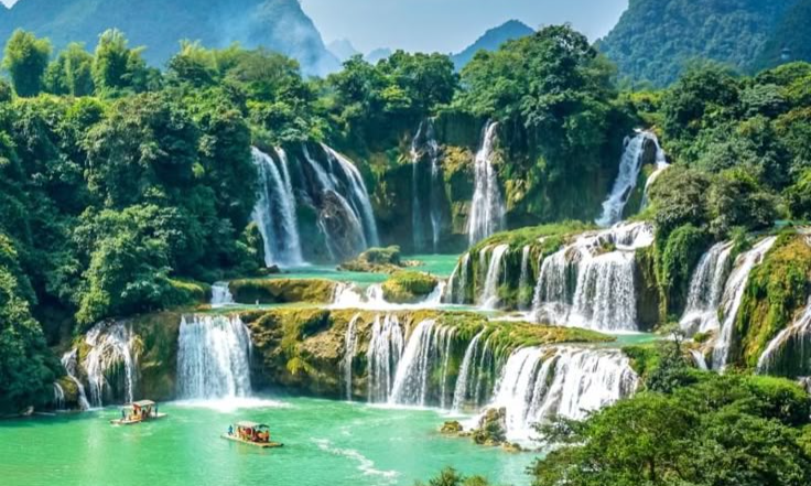 Ban Gioc Waterfall, Cao Bang, Vietnam