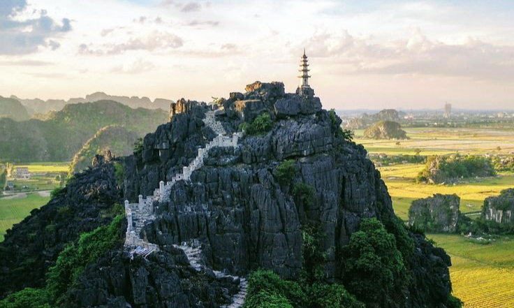 Hang Mua viewpoint (Ninh Binh)