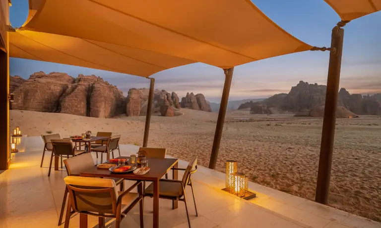 au-food-4-banyan-tree-alula-saffron-restaurant-credit-banyan-tree