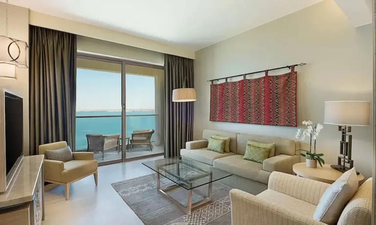 https___i.travelapi.com_lodging_9000000_8410000_8402000_8401907_4716bda9_z