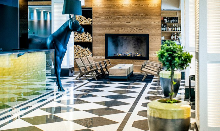 overview-from-the-lobby