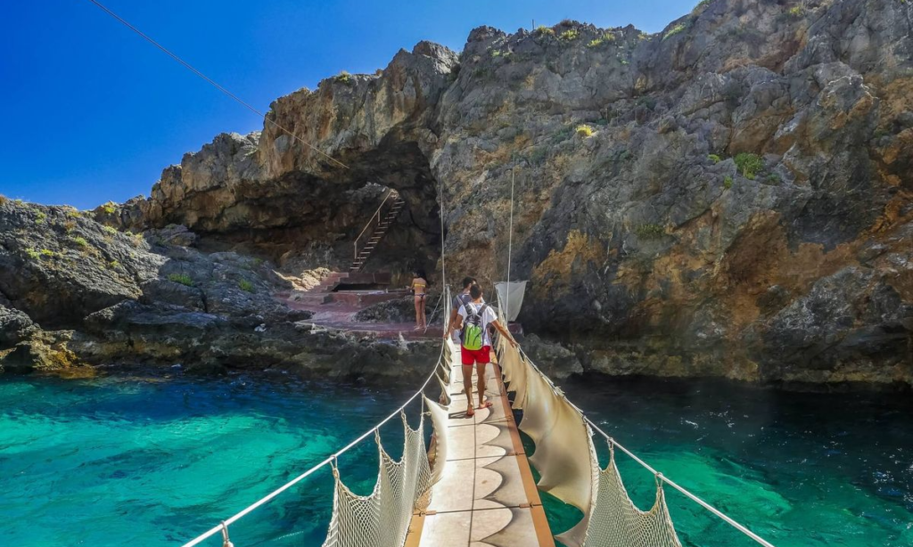 c4c47120fc6bf67e70dfdbc3c96f243d_batcheditor_fotor