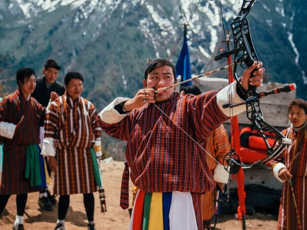 The Way of the Bow: Archery in the Land of the Thunder Dragon