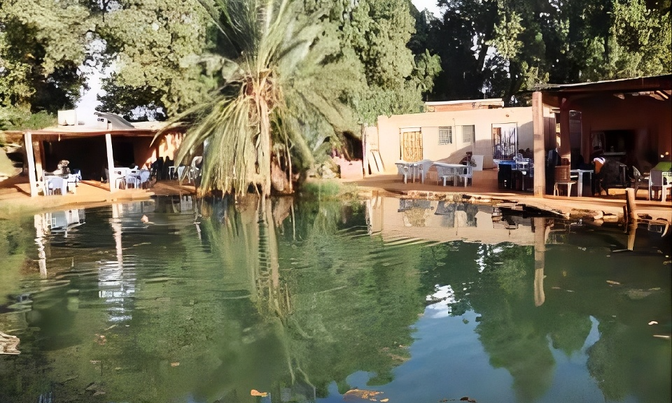Ksar Ghilane Hot Spring