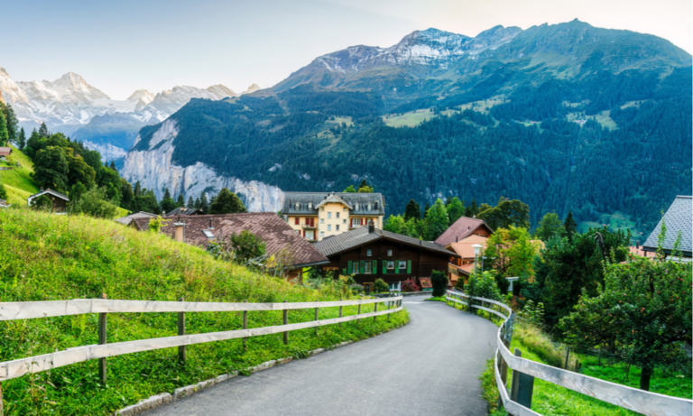 03-swiss-travel