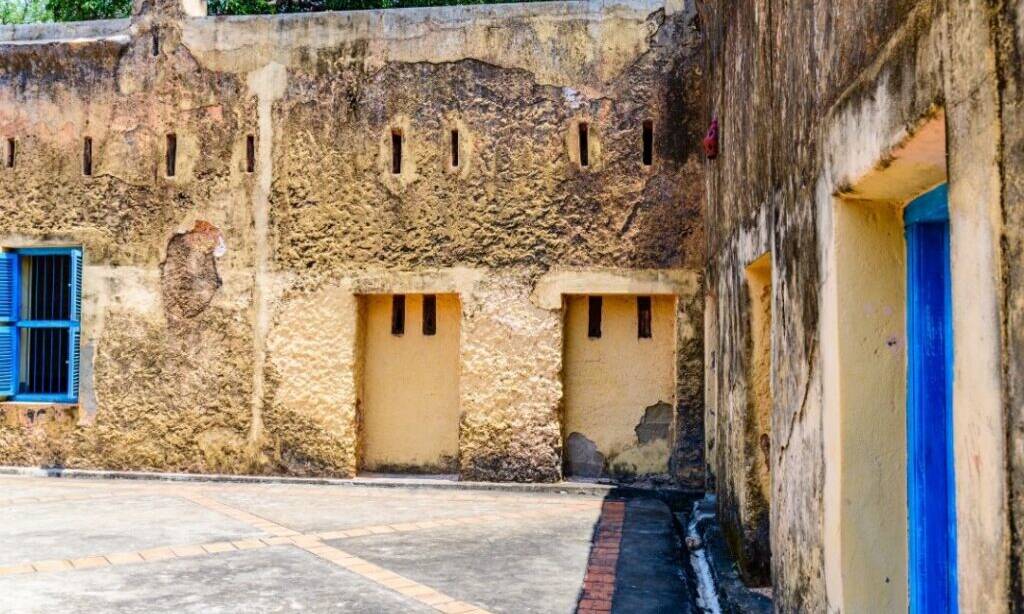 Abandoned-prison-at-the-Prison-island.-Zanzibar-Tanzania1