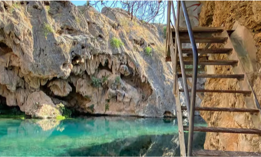 discover-private-exploration-al-marneef-cave-oman-lux-orient