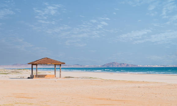 explore-damar-beach-salalah-oman-lux-orient