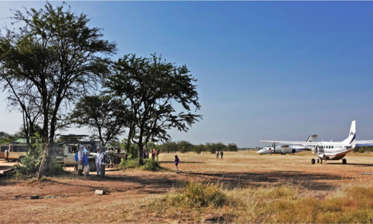 kogatende-airstrip-in-serengeti-lux-orient