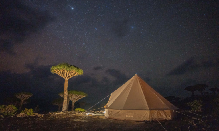 luxury-tent-night-traveling-socotra