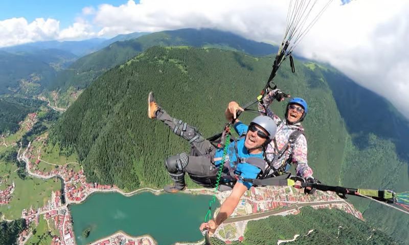 paragliding-uzungöl-north-turkey-lux-orient