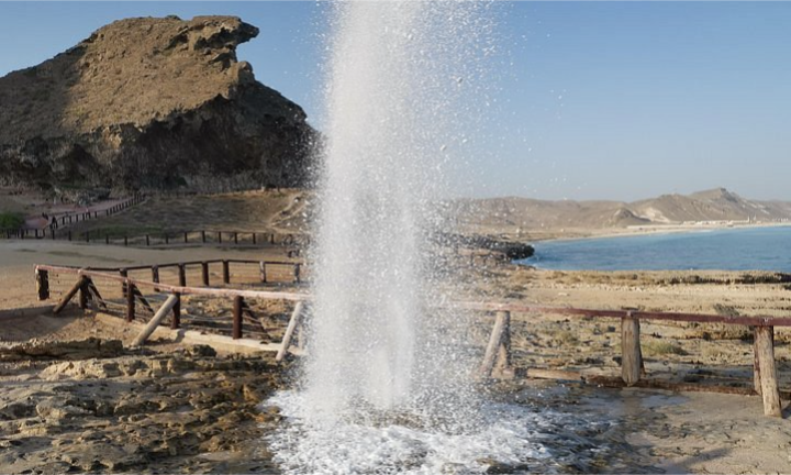 private-exploration-al-marneef-cave-oman-lux-orient