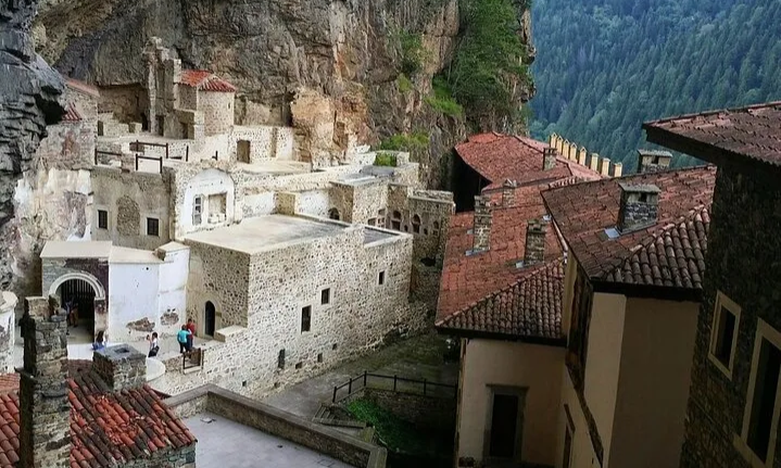 sunela-monastery-turkey-lux-orient