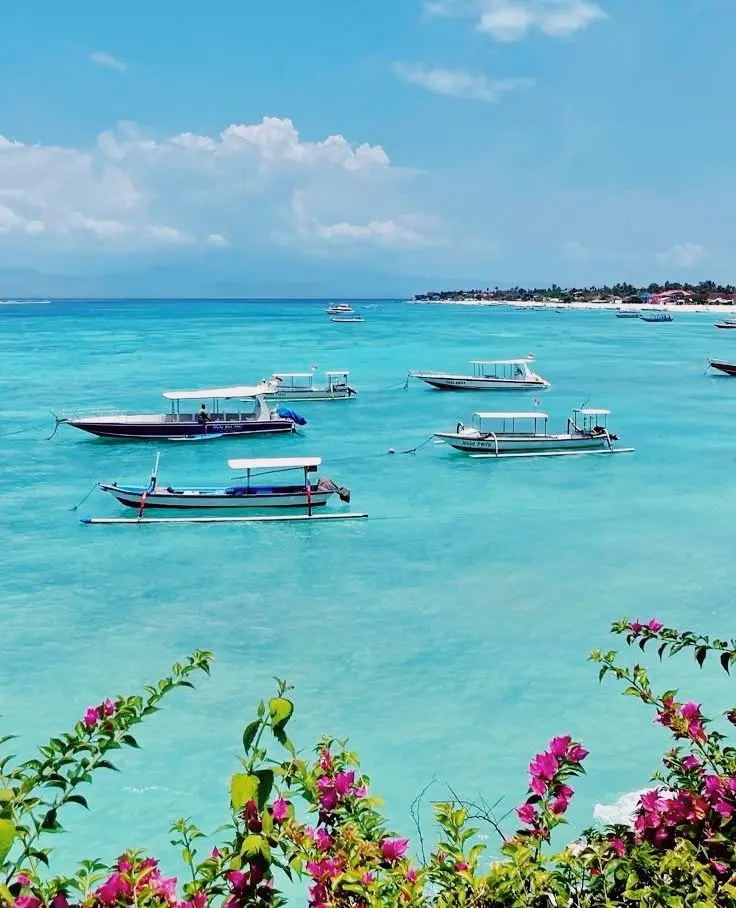 Cruise Lombok’s Royal Coast and the Secret Gilis