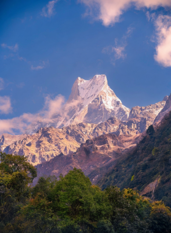 Scenic Trekking Trail with Towering Snow-Capped Himalayan Peaks, Nepal