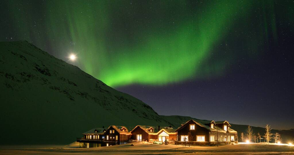 Surrender to the Glacial Silence of Iceland’s Hidden Valleys